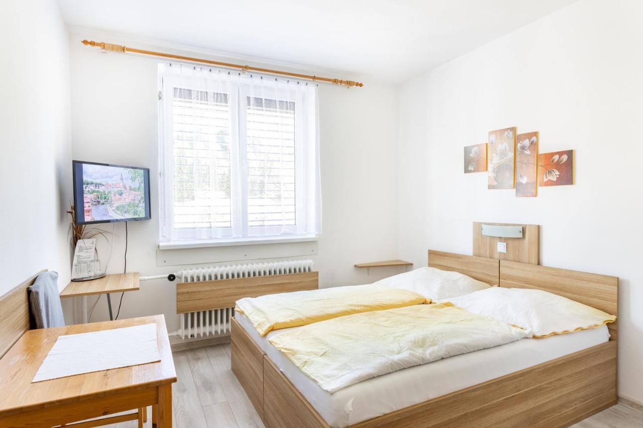 Ubytovani Bezchlebovi Hotel Чешки Крумлов Екстериор снимка
